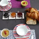 Les De L'ile לינה וארוחת בוקר