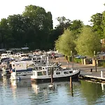 Les De L'ile 3*