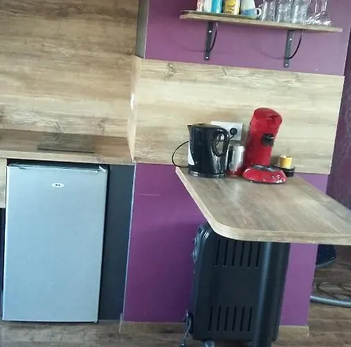 Les De L'ile Bed & Breakfast 3*